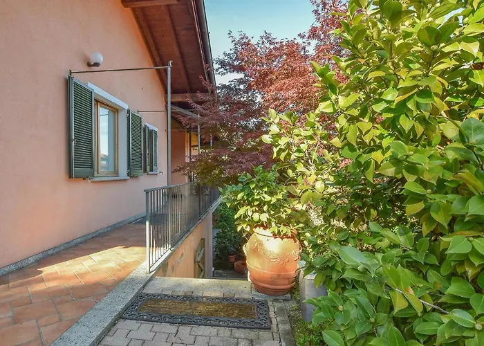 Feriehus Azalea Stresa