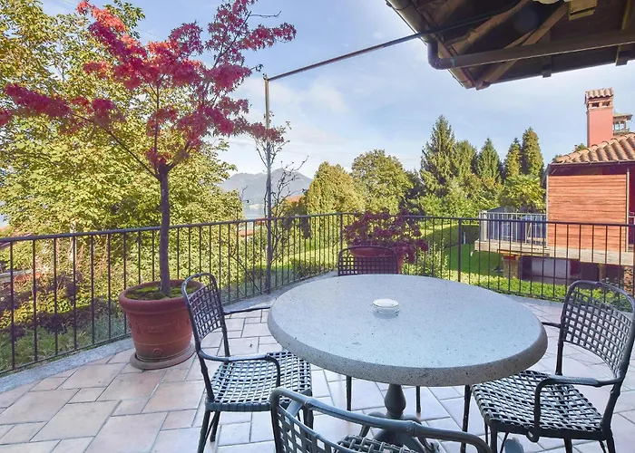 Feriehus Azalea Stresa